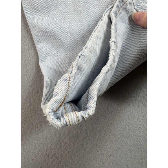 Vtg Levis 577 Jeans Womens 12 M Blue Light Wash Low Rise Loose Fit Y2K 32x30 * - Picture 15 of 16